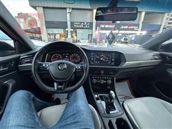 ڤۆڵکسواگن جێتا